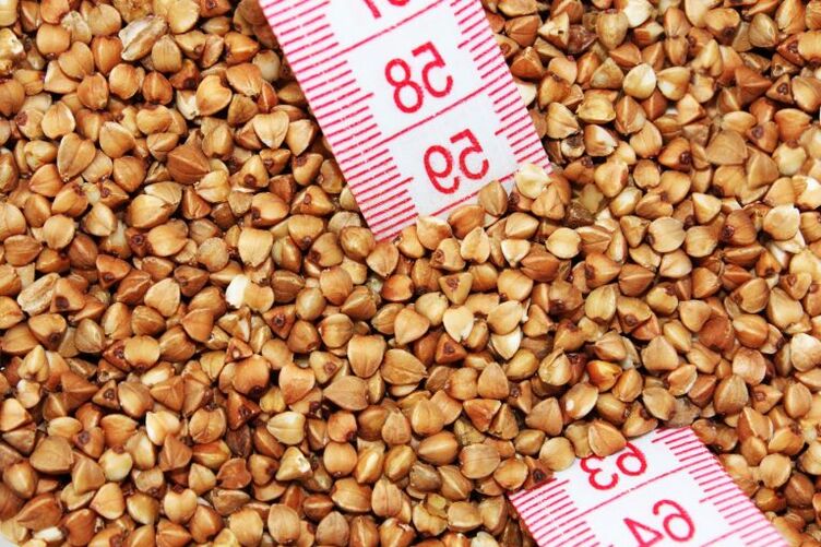 Buckwheat Diät fir Gewiichtsverloscht